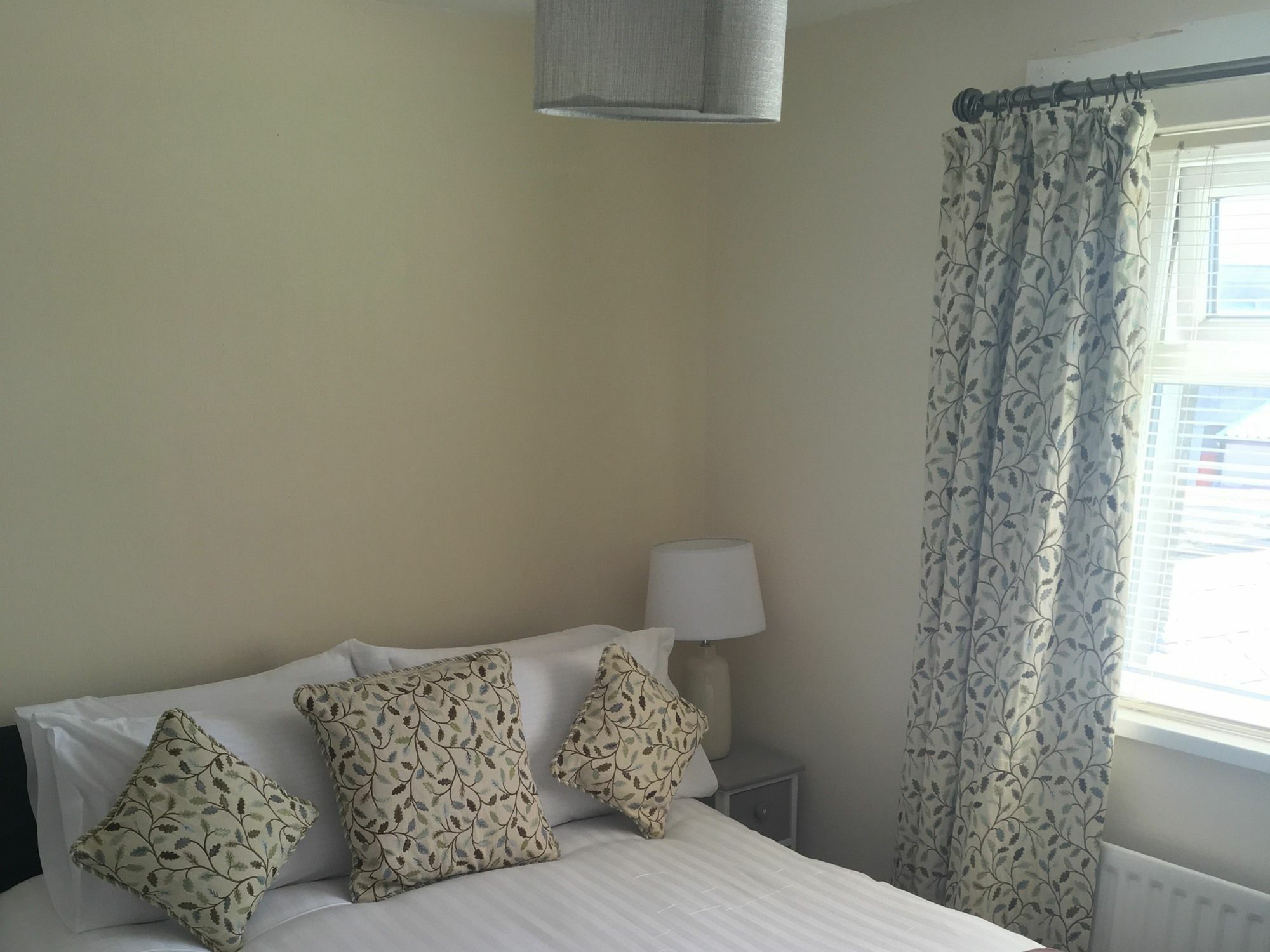 Bishop Gate Bnb Londonderry Exterior photo